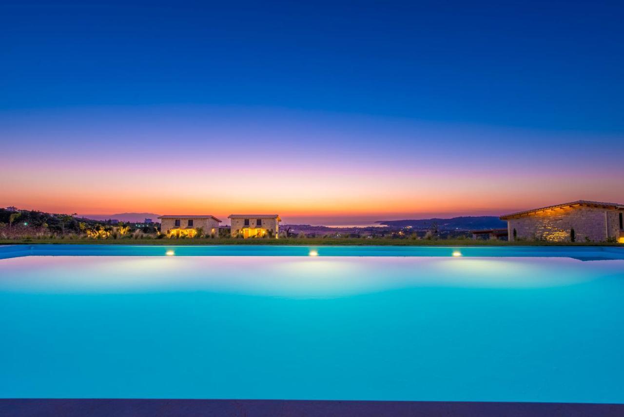 Mint Retreat Suites (Adults Only) Каландра Екстер'єр фото