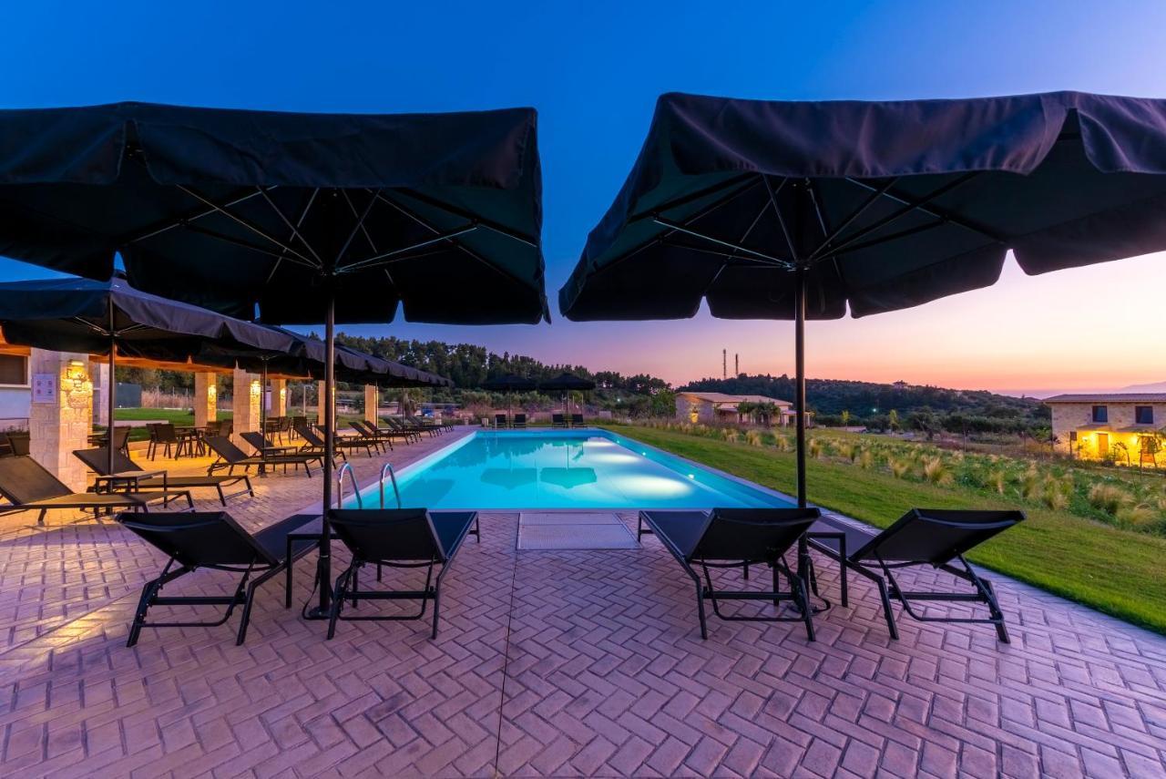 Mint Retreat Suites (Adults Only) Каландра Екстер'єр фото