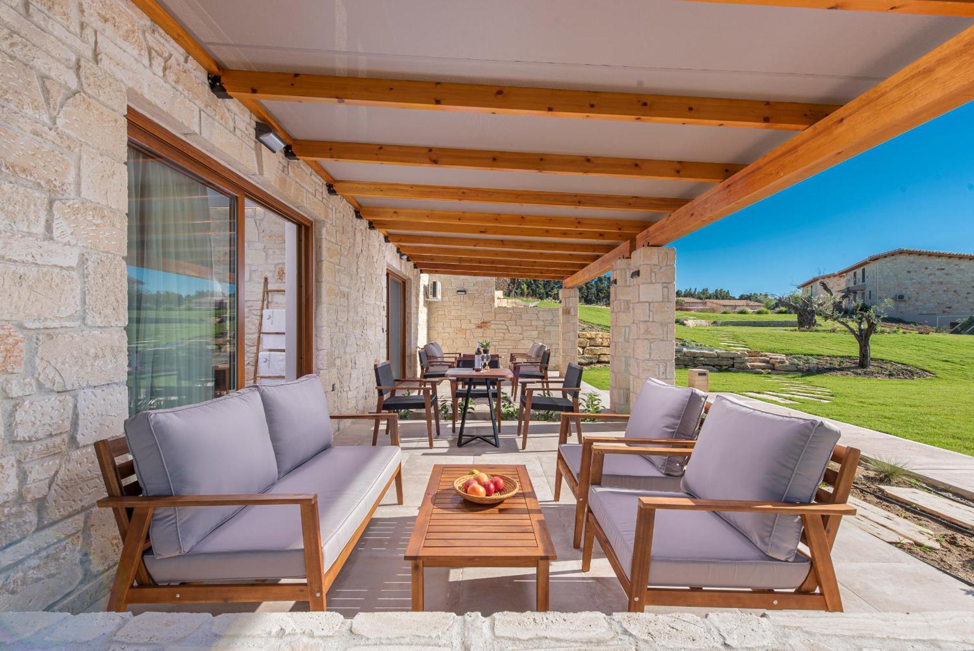 Mint Retreat Suites (Adults Only) Каландра Номер фото