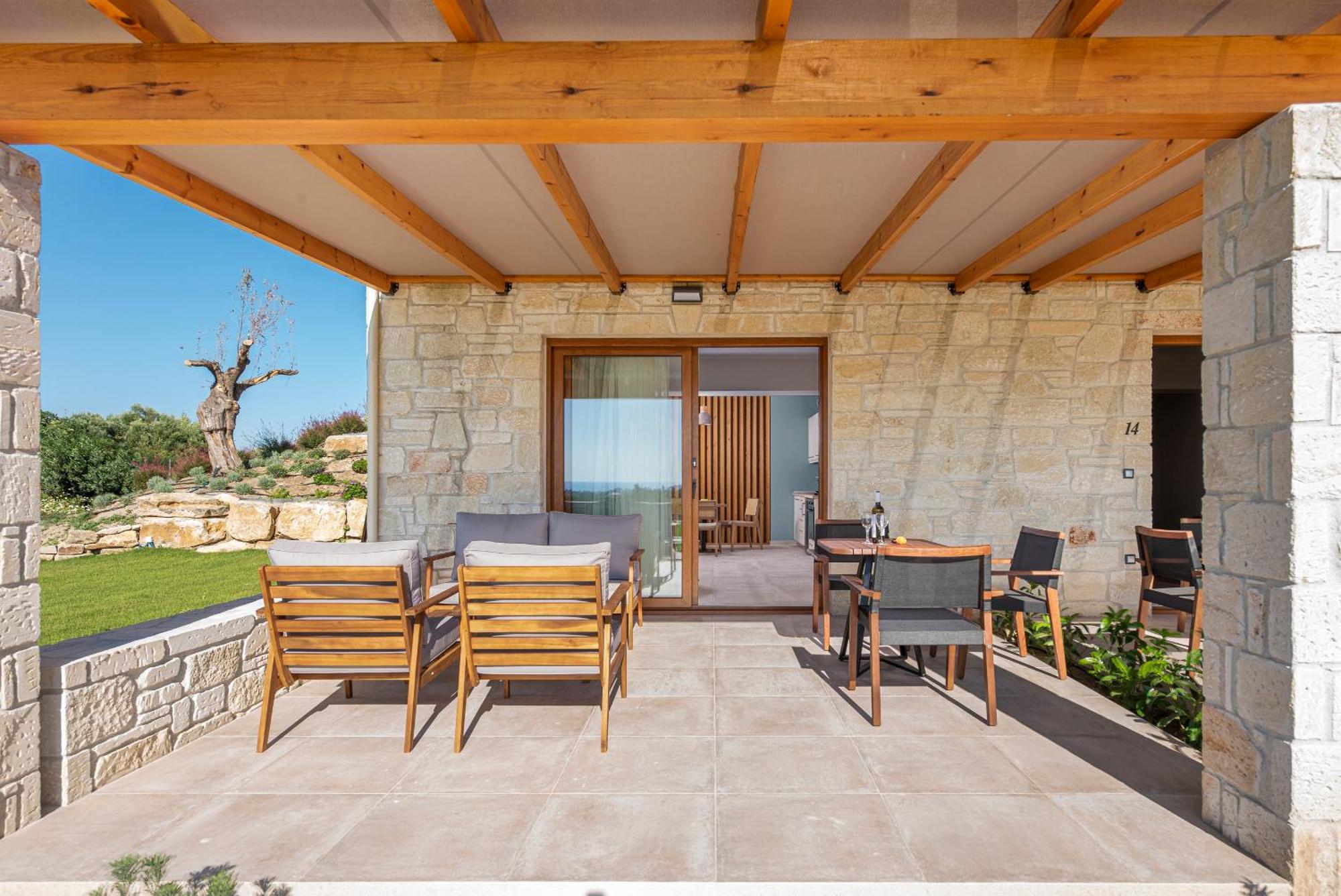 Mint Retreat Suites (Adults Only) Каландра Номер фото
