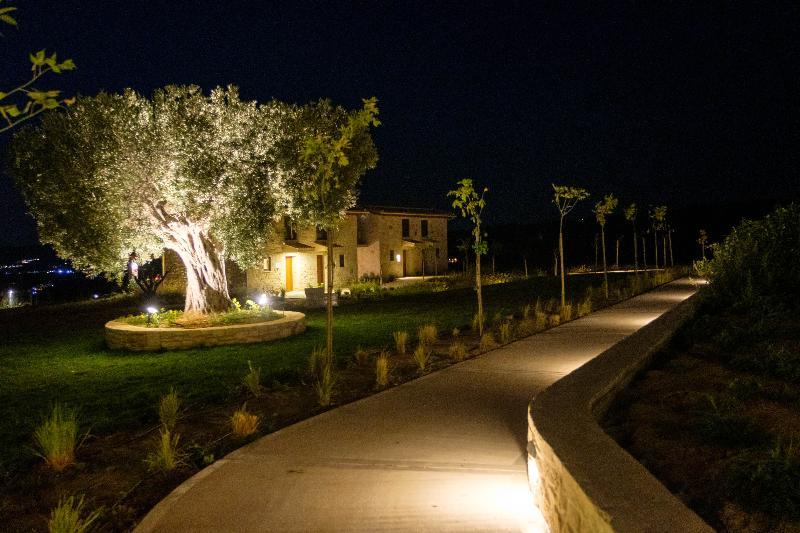 Mint Retreat Suites (Adults Only) Каландра Екстер'єр фото