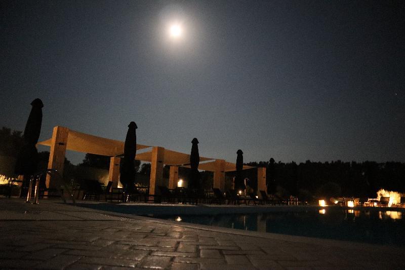 Mint Retreat Suites (Adults Only) Каландра Екстер'єр фото